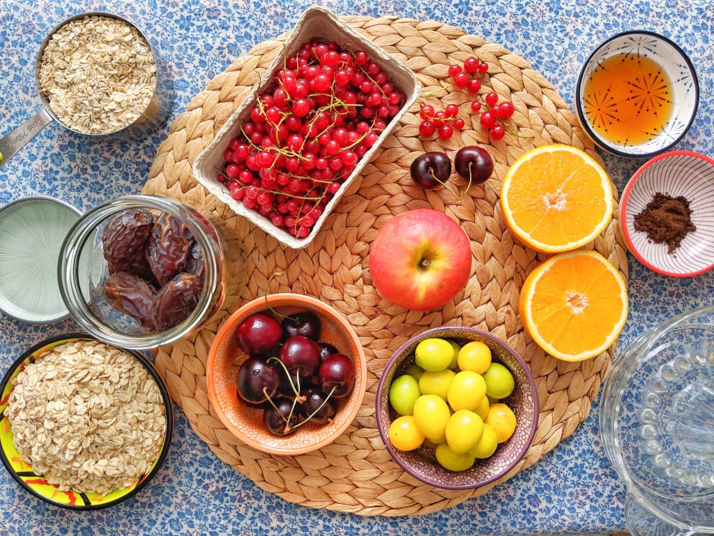 Fruity Coconut Crumble - vegan & naturally sweetened