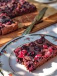 Fudgy cherry chocolate cake - vegan & naturally sweetened