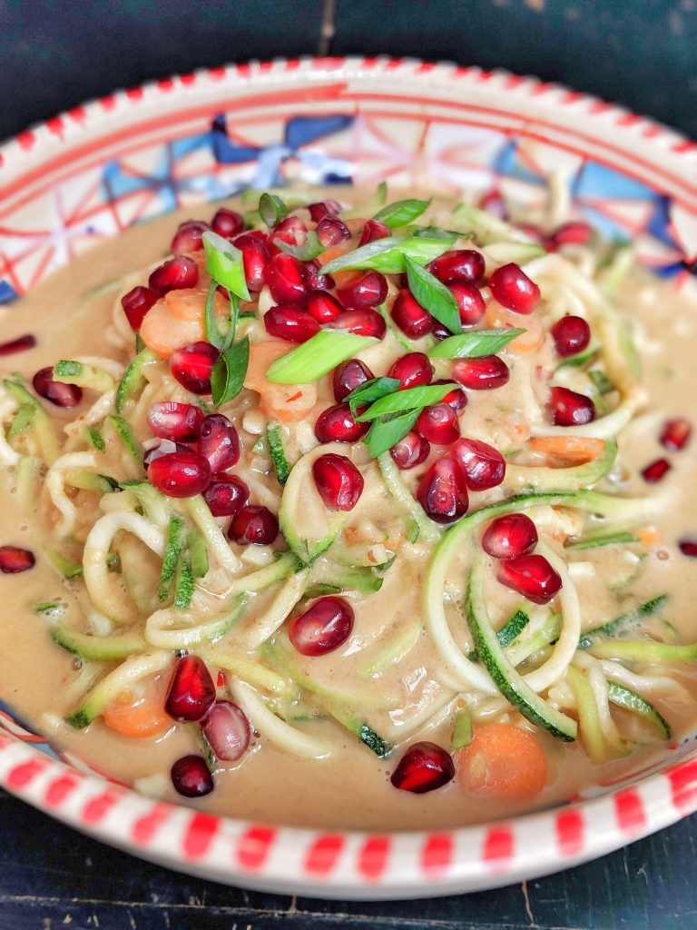 Peanut zoodles with pomegranate jewels - vegan, low carb & gluten-free