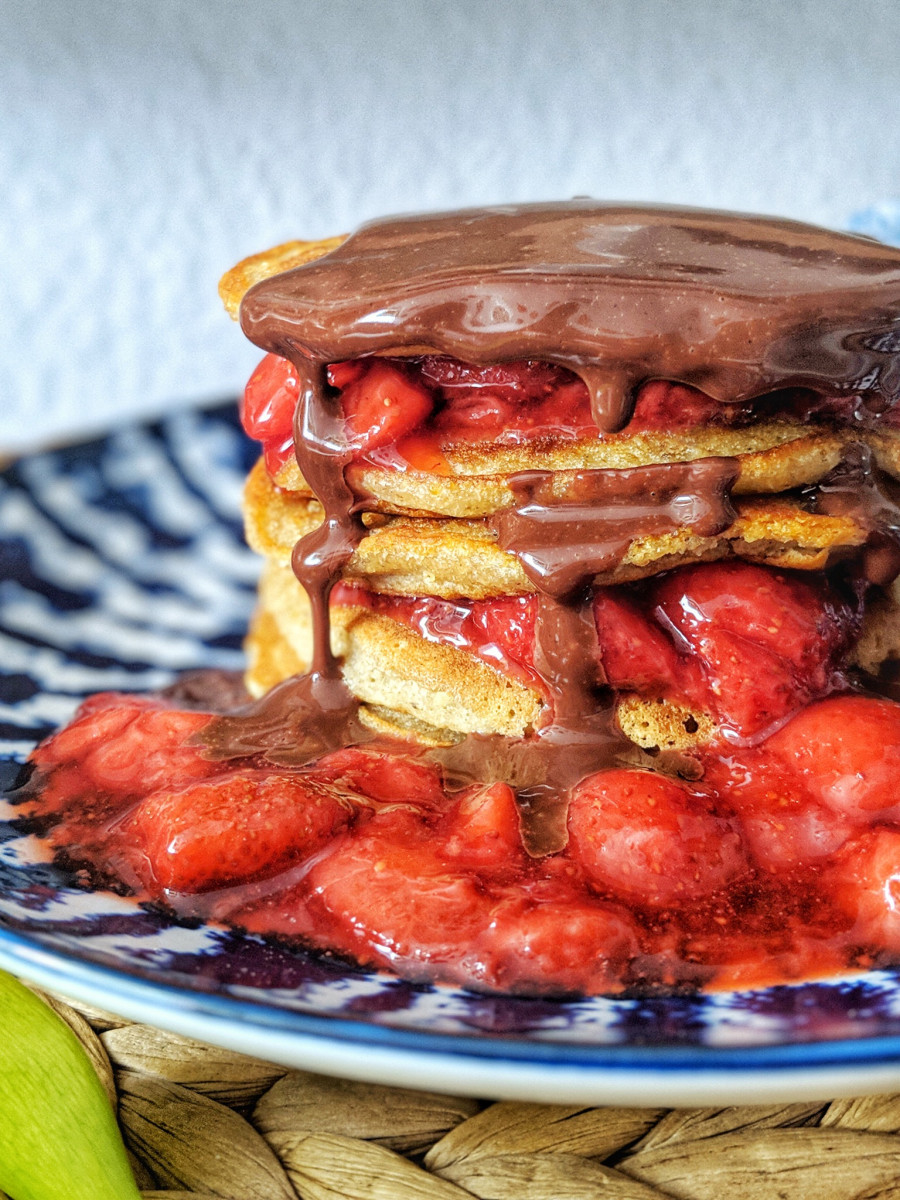 Perfect Vegan Breakfast Pancakes – In Love with Bliss